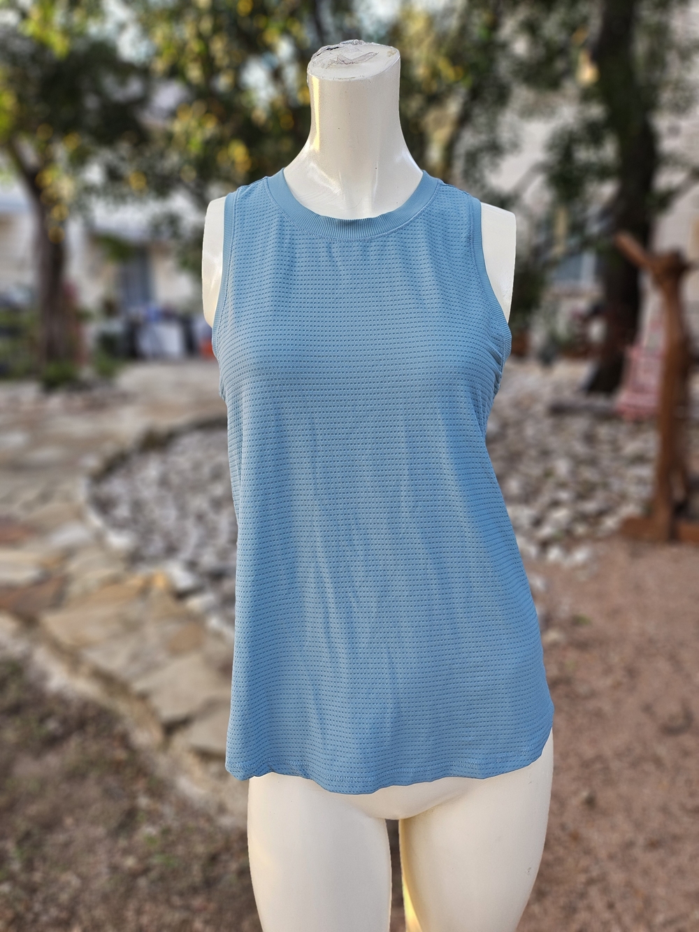 CALIA by Carrie Underwood Light Blue Textured Sleeveless Tank Top M - Picture 1 of 6